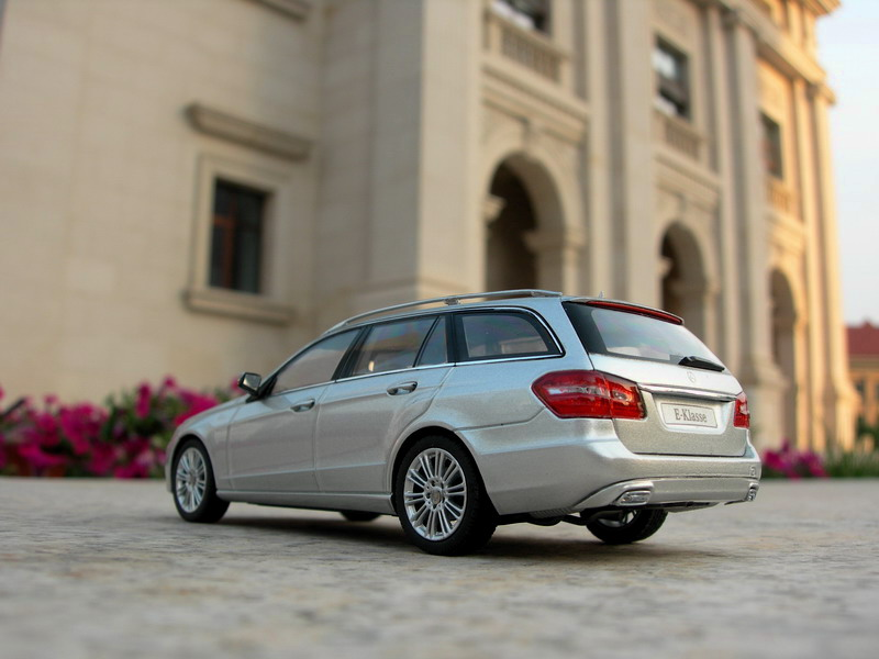 Illustration for article titled New Mercedes E-Class Wagon Scale Model?